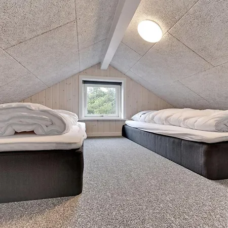 펜션 Hwithoveth - 1-4km From The Sea By Interhome *